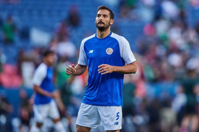 Mala noticia con Celso Borges previo al juego Costa Rica - Honduras