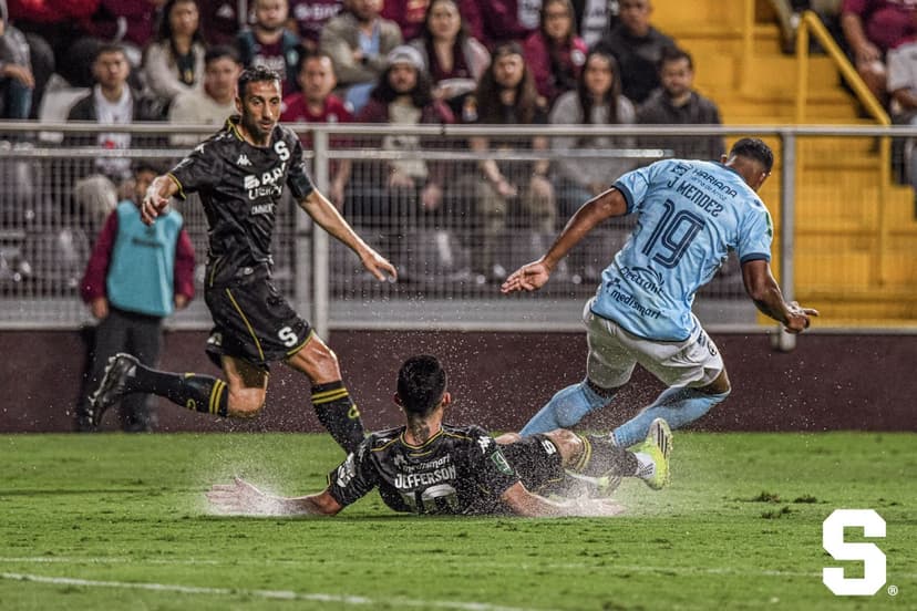 Si se combinan estos resultados el fin de semana, la tabla del Clausura se vuelve un caos